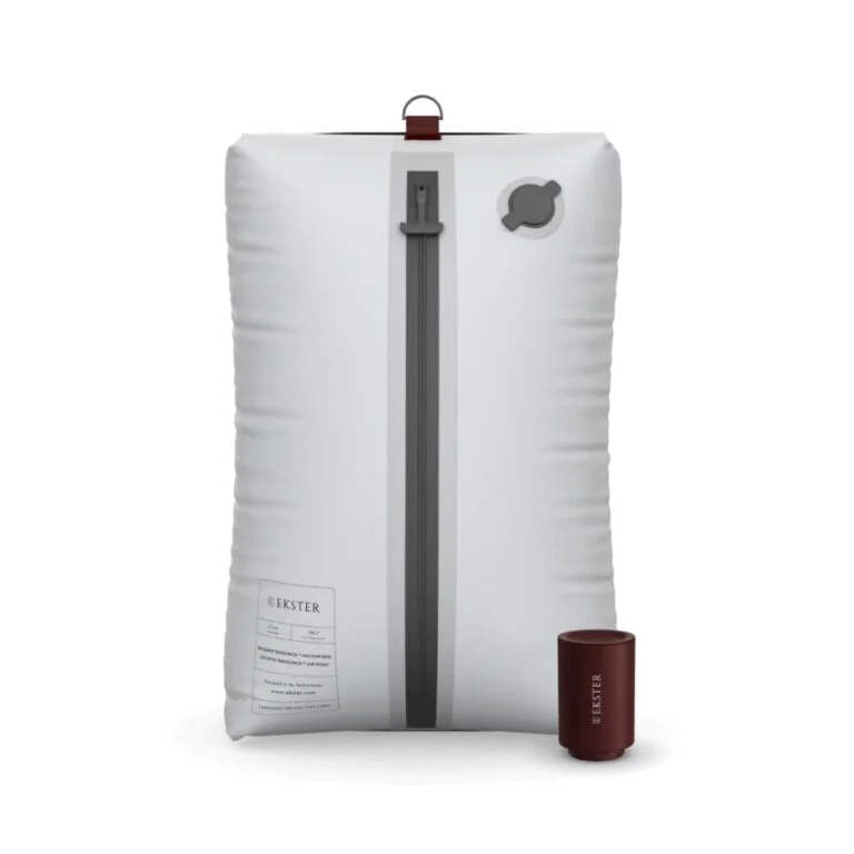 Ekster Vacuum Travel Kit Review: Ultimate Space-Saving Travel Organizer?
